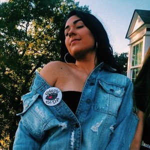 Meet your Posher, Madi